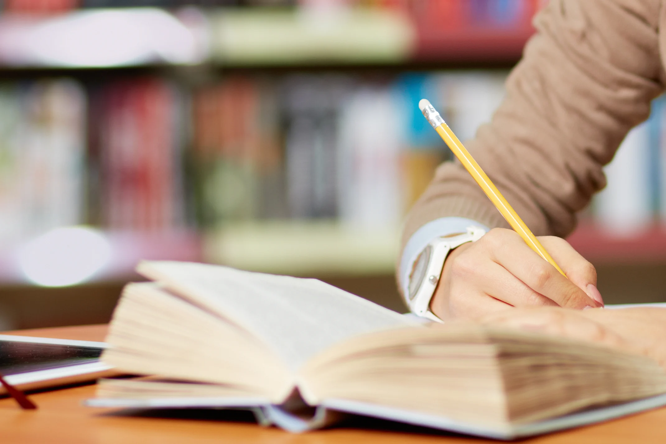 Reading and writing manus 1