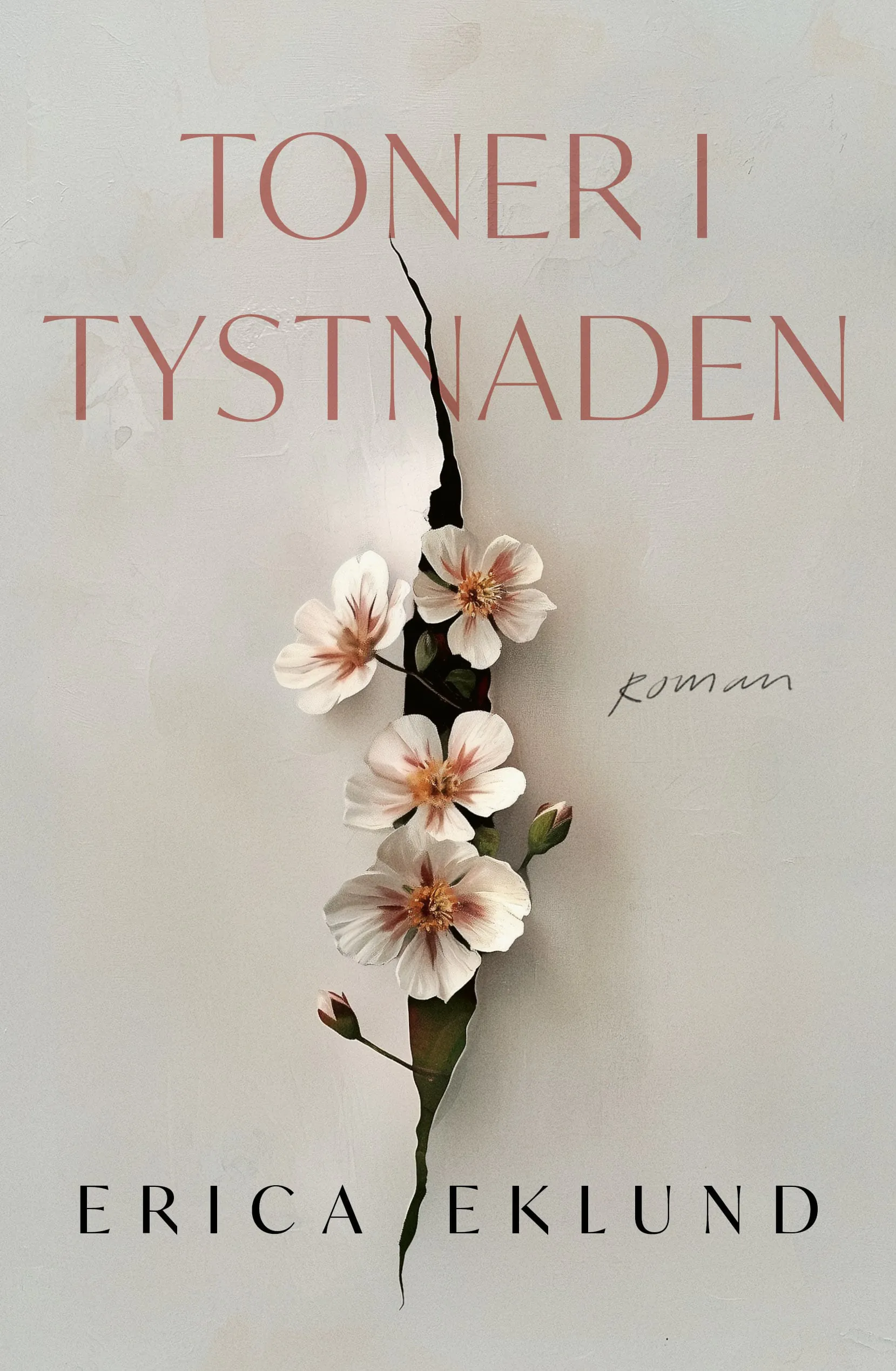 Omslag till boken "Toner i tystnaden" av Erica Eklund, inbunden utgåva.